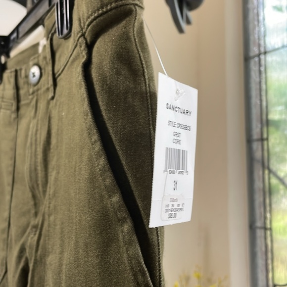 Sanctuary Pants ankle crop NEW w /Tags . Army green - Picture 2 of 6